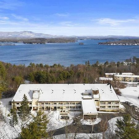 Cute Lower Level Cedar Lodge Room With Balcony & Lake Views! لاكونيا المظهر الخارجي الصورة